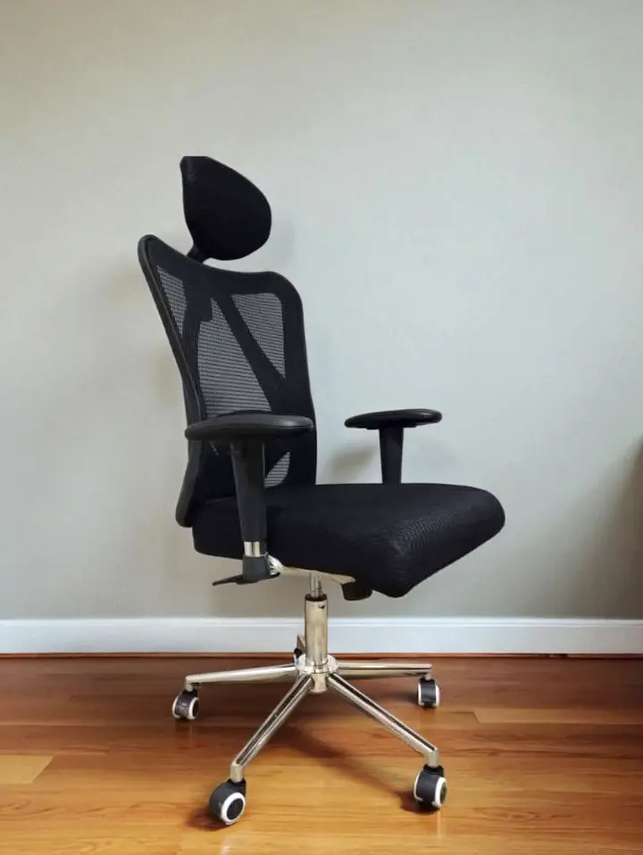 كرسي رينو شبك